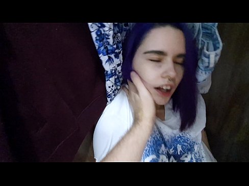 ❤️ Xwişka min di dolabê de dît û alîkariya wê kir Porno li me ku.nudexxx.ru ❌️